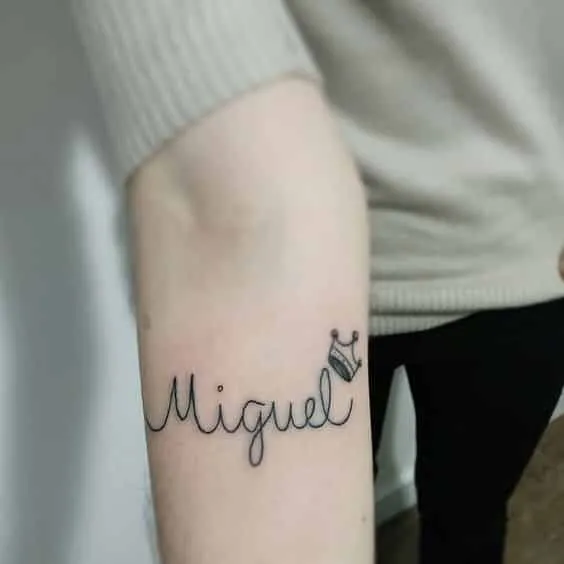 Tattoos with names - and Where to tattoo-style-letter-and 100-inspiration