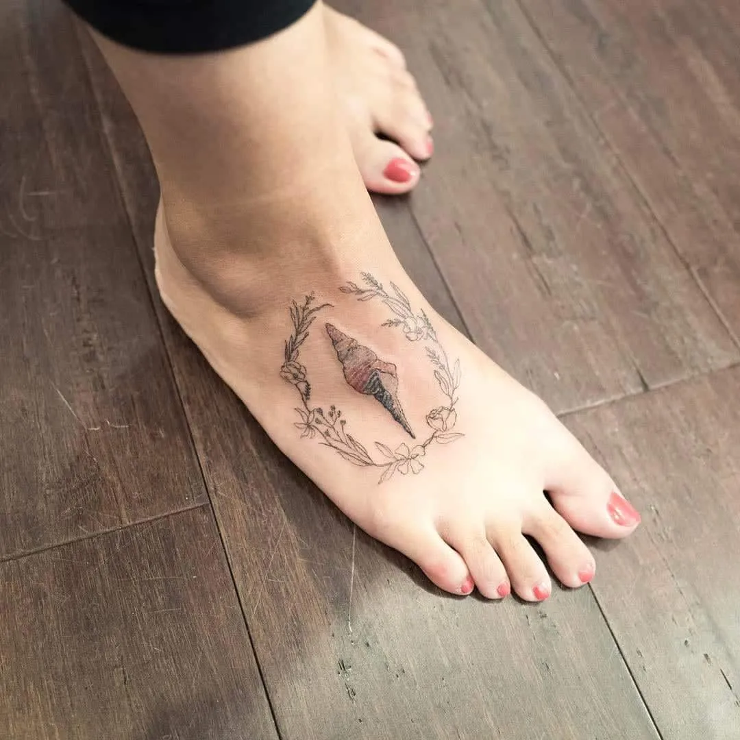 We've selected more than 100 of the photos of tattoo on foot for you