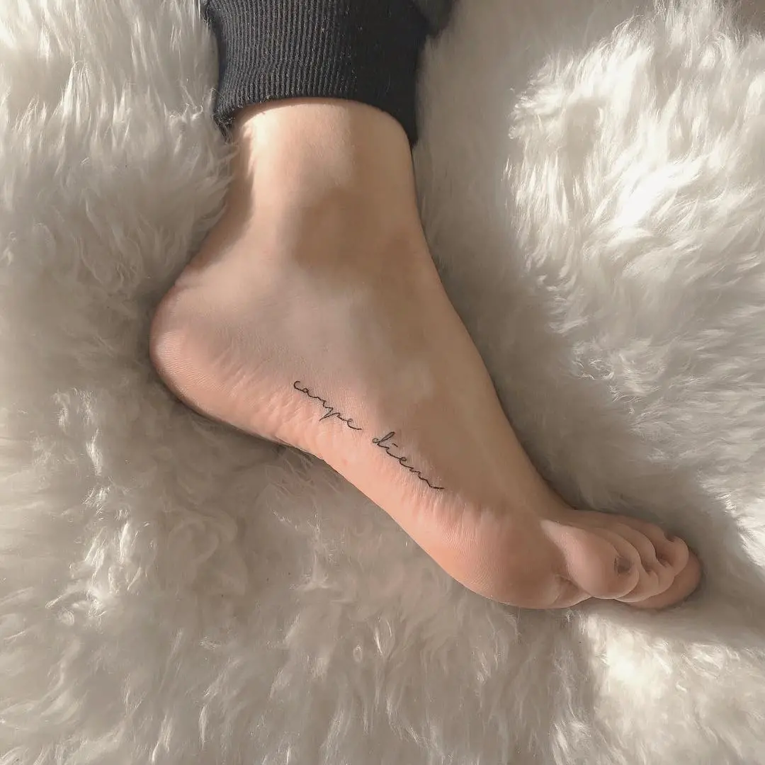 We've selected more than 100 of the photos of tattoo on foot for you