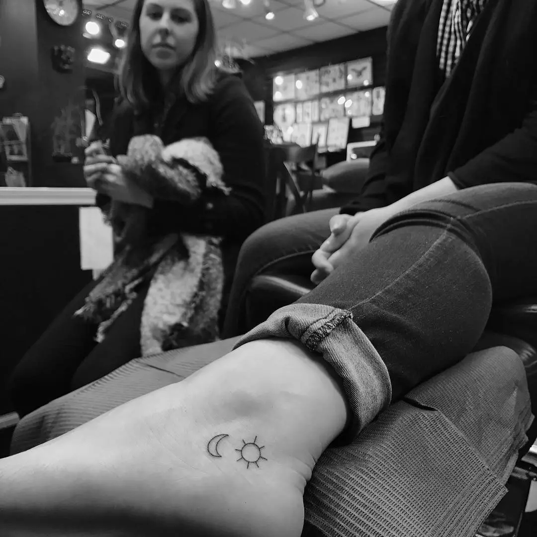 We've selected more than 100 of the photos of tattoo on foot for you