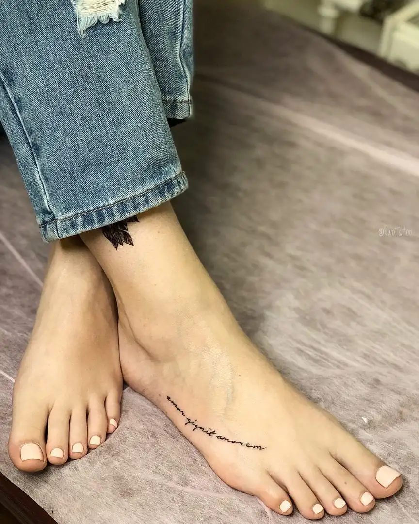 We've selected more than 100 of the photos of tattoo on foot for you