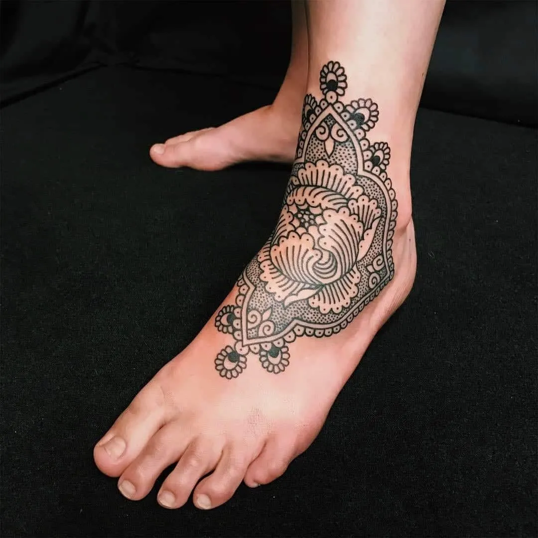 We've selected more than 100 of the photos of tattoo on foot for you