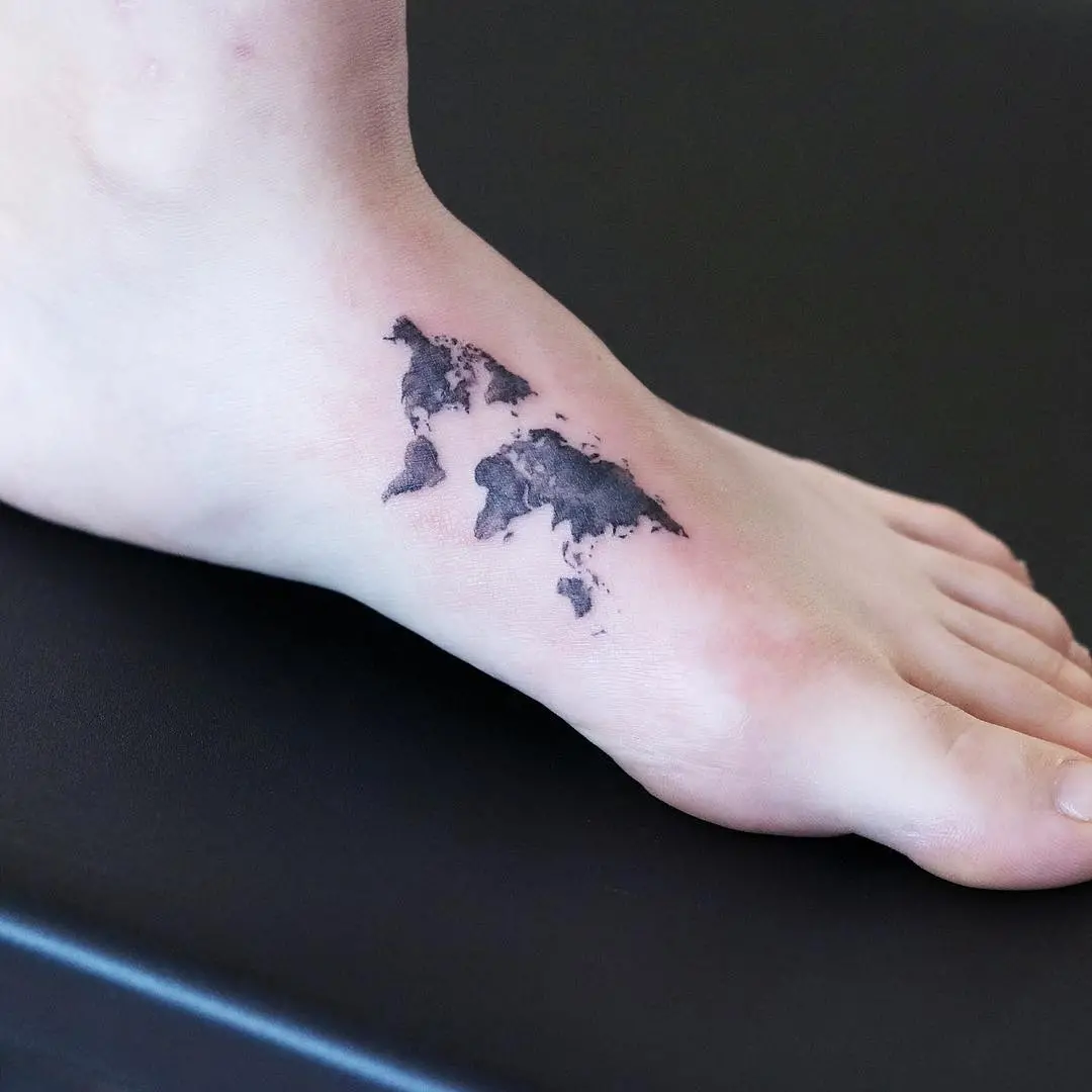 We've selected more than 100 of the photos of tattoo on foot for you