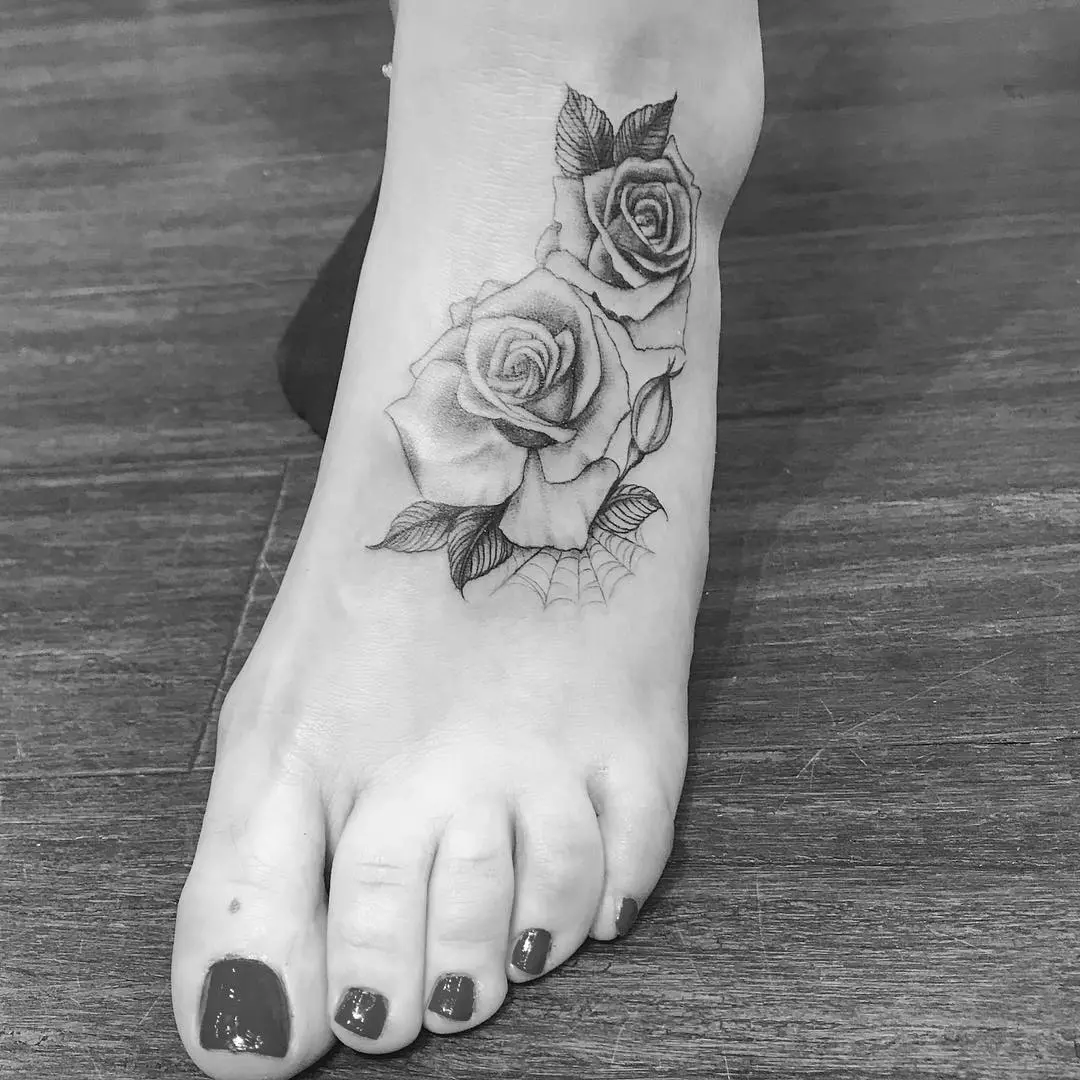 We've selected more than 100 of the photos of tattoo on foot for you