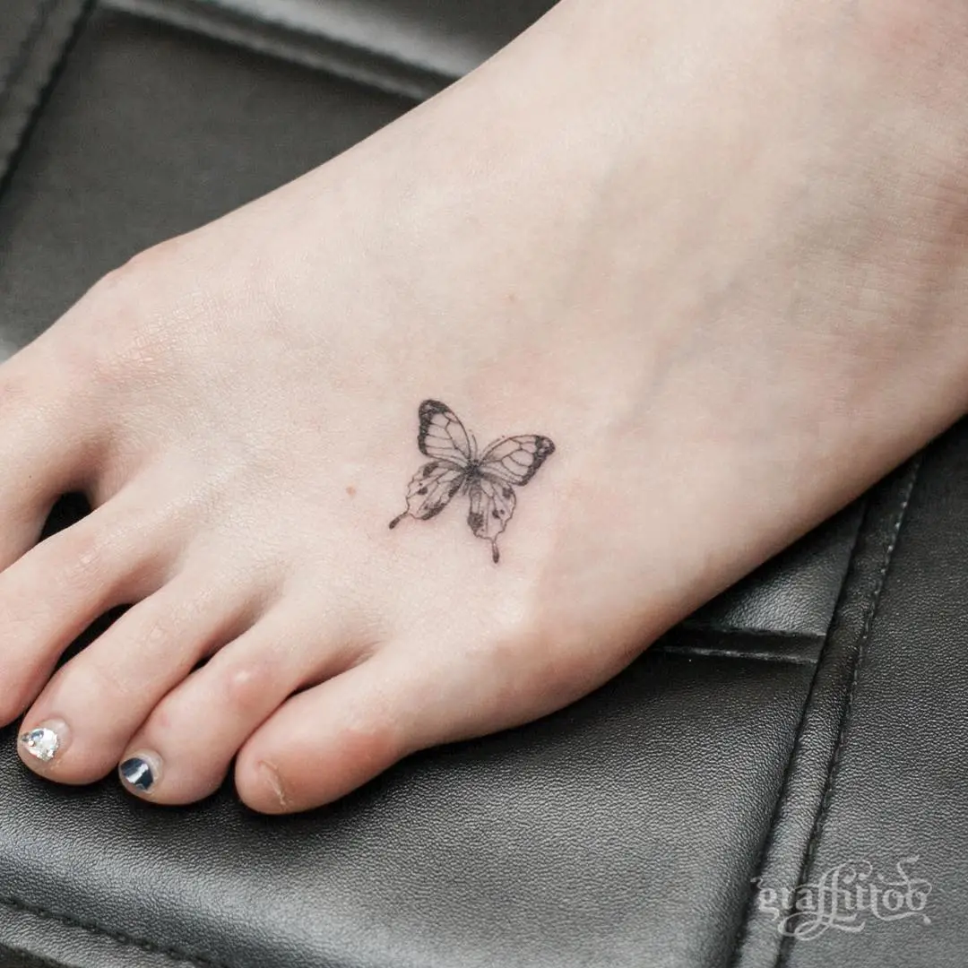 We've selected more than 100 of the photos of tattoo on foot for you