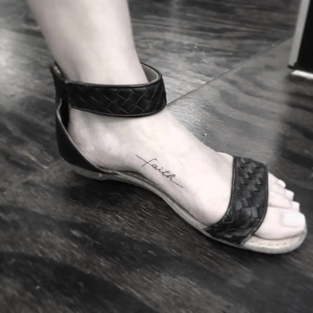 We've selected more than 100 of the photos of tattoo on foot for you