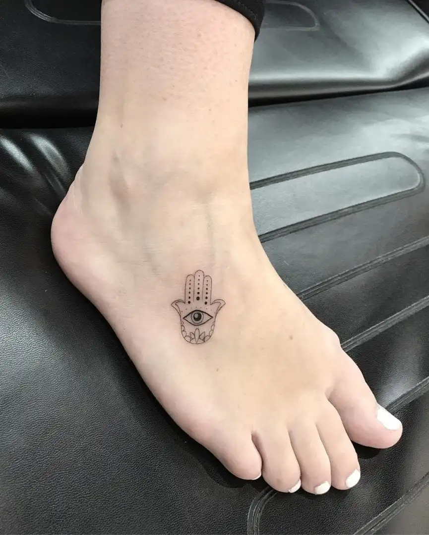 We've selected more than 100 of the photos of tattoo on foot for you