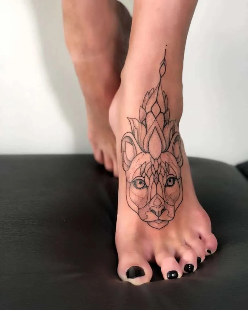 We've selected more than 100 of the photos of tattoo on foot for you