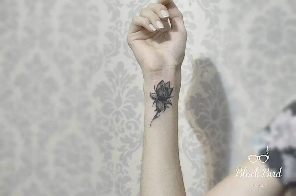 100 flower tattoos to inspire you to get