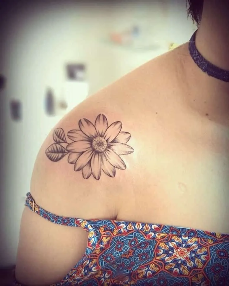 100 pictures of tattoo women's shoulder to get you in the groove