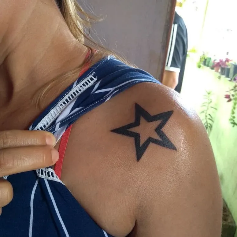 100 pictures of tattoo women's shoulder to get you in the groove