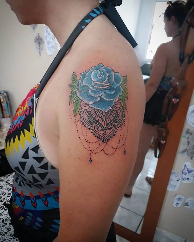 100 pictures of tattoo women's shoulder to get you in the groove