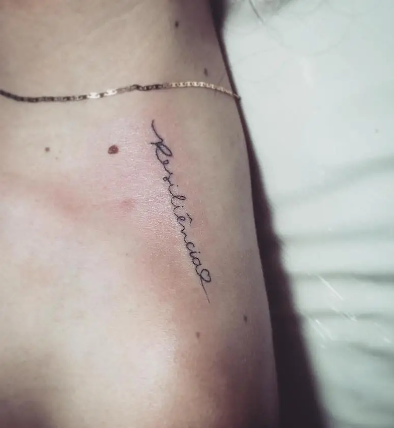 100 pictures of tattoo women's shoulder to get you in the groove
