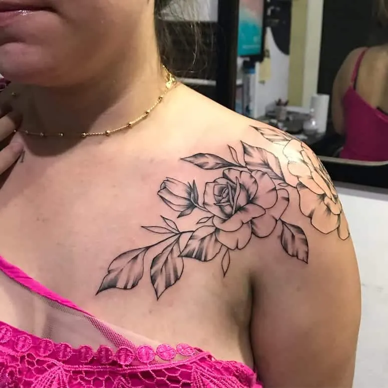100 pictures of tattoo women's shoulder to get you in the groove