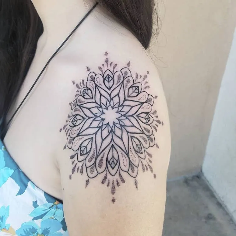 100 pictures of tattoo women's shoulder to get you in the groove
