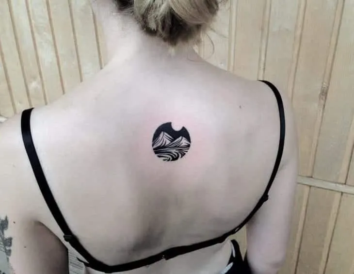 More than 60 tips from a tattoo on the back for you to get inspired