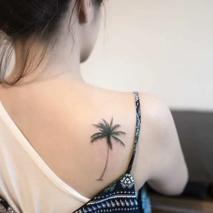 More than 60 tips from a tattoo on the back for you to get inspired