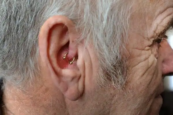 Ear piercing, curiosities + 51 images of inspiration