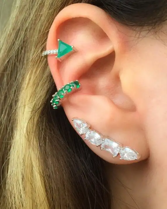 Ear piercing, curiosities + 51 images of inspiration