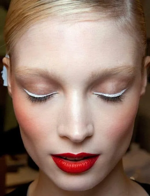 How to wear white eyeliner: 40 makeup looks to inspire you