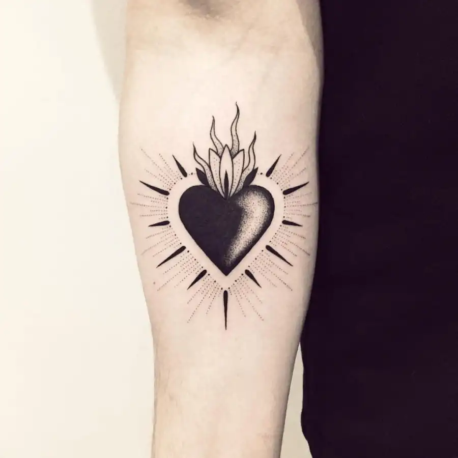 The tattoo of the heart, meaning, designs, most commonly used to + 35 inspiration