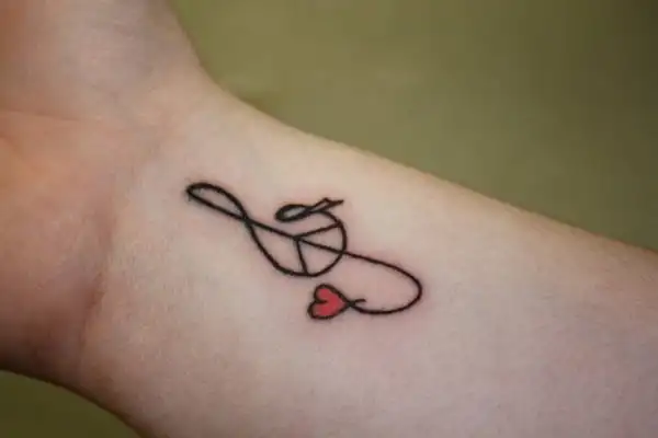 The tattoo of the heart, meaning, designs, most commonly used to + 35 inspiration