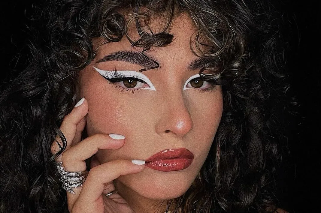 How to wear white eyeliner: 40 makeup looks to inspire you