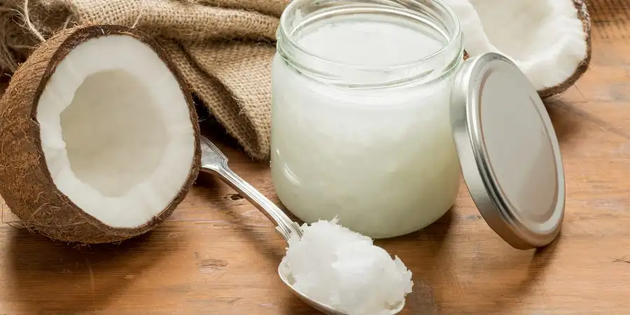 Coconut oil on hair, how to use the product on your hair