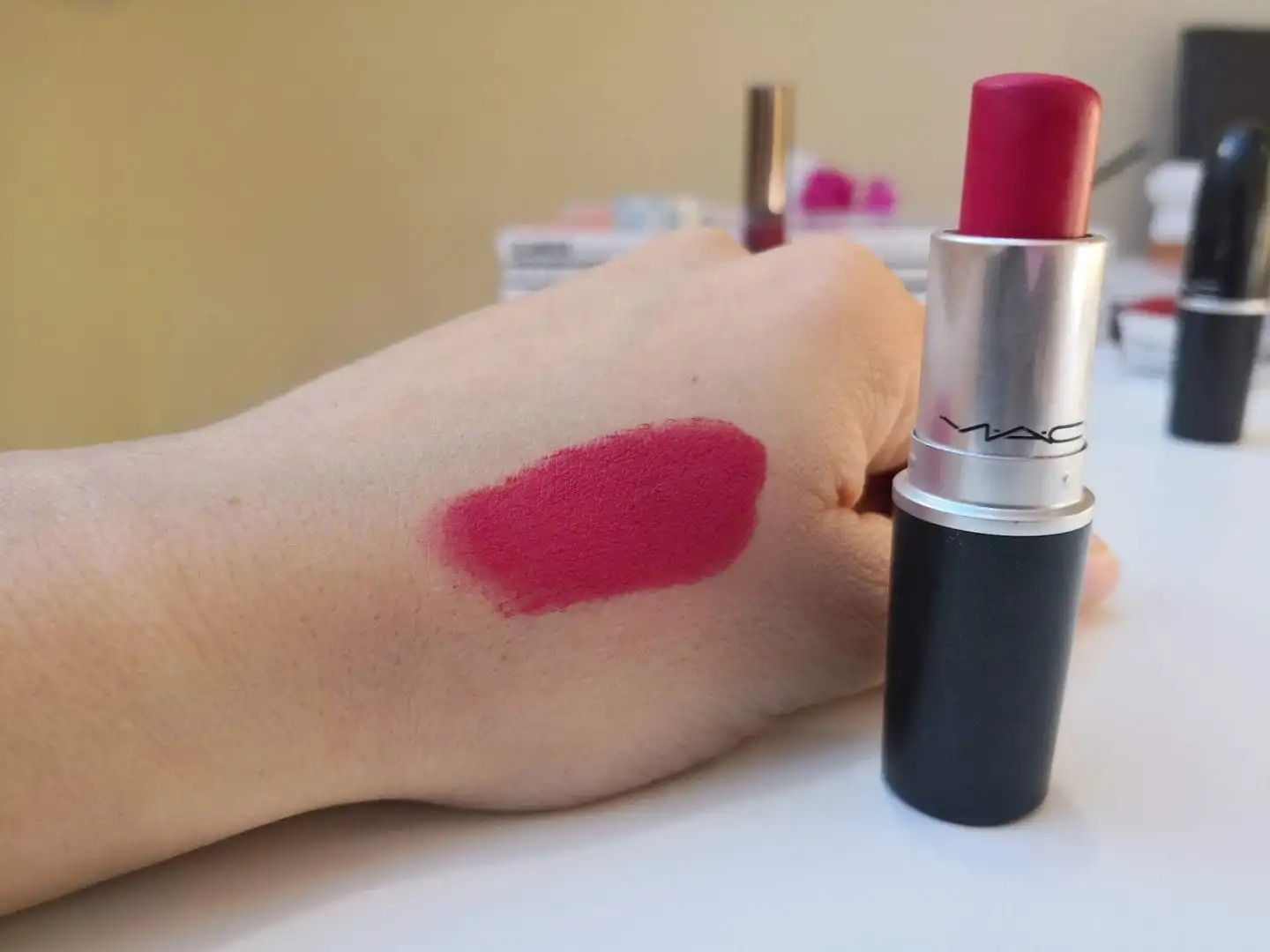 Discover now all the colors you can use for red lipstick