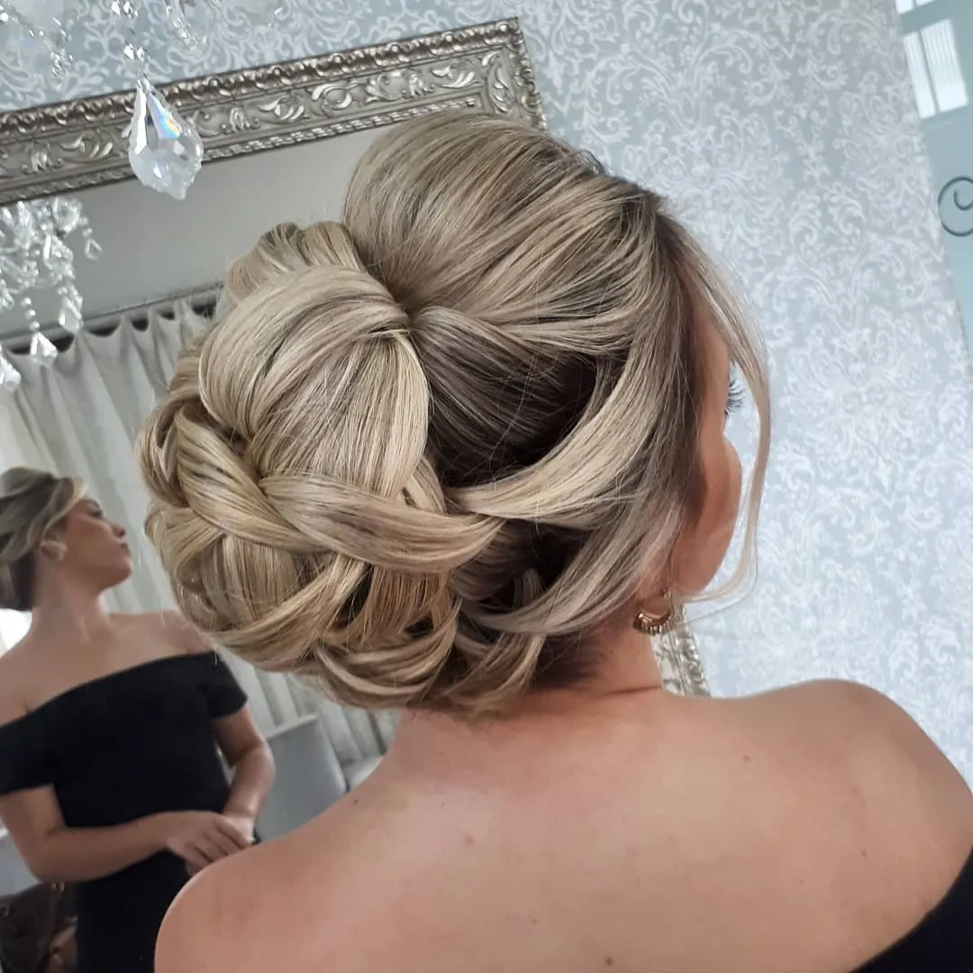 60 hairstyles, from simple to elegant, to wear at a wedding