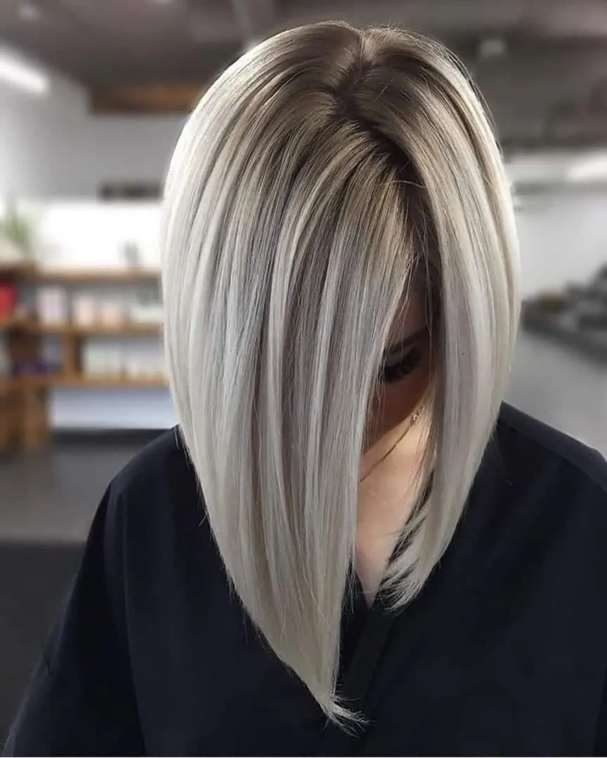 Platinum blonde is the trend of 2019, but the hair requires some care