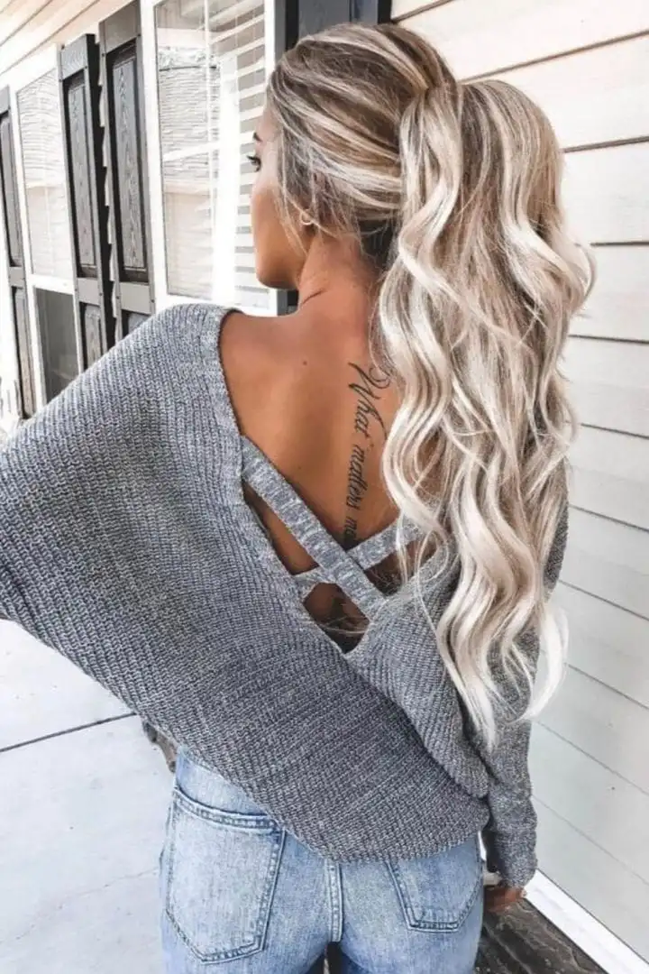 Platinum blonde is the trend of 2019, but the hair requires some care