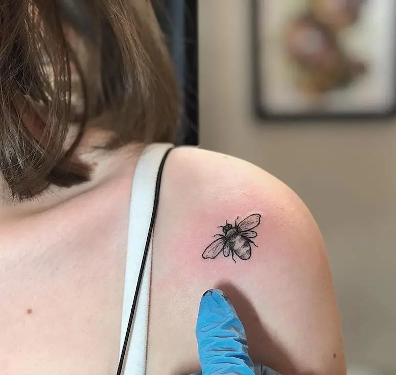 50 shoulder tattoo possibilities that you can adopt