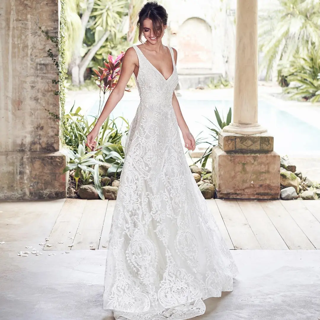 Wedding dress models for the day, when less is more!