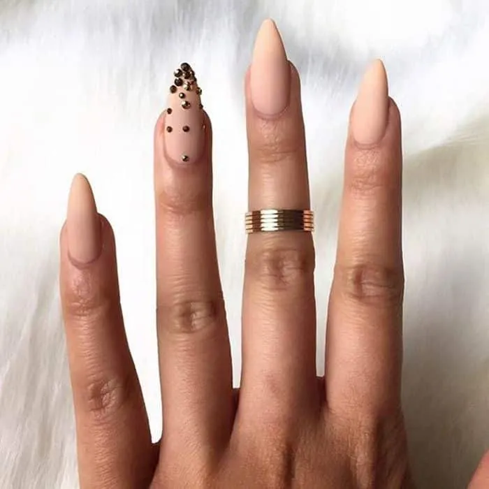 Decorated nails 2019: Check out the creative trends for this year