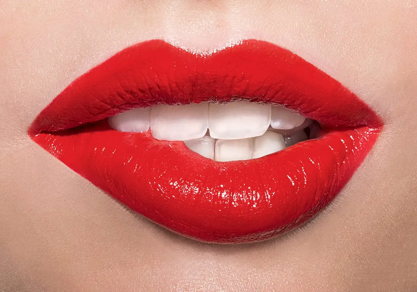 Discover now all the colors you can use for red lipstick