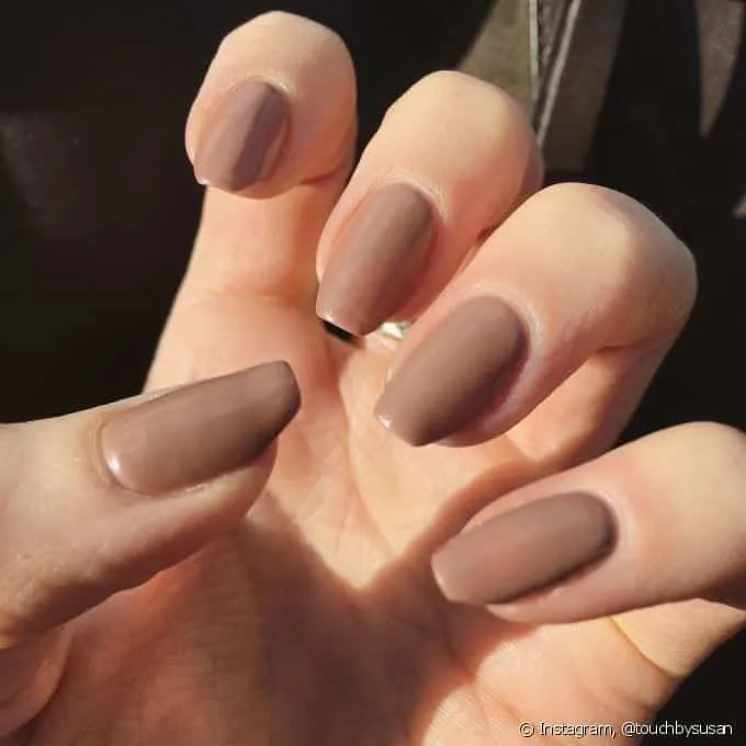 Nude nails: when to use them and 100 photos to inspire you!