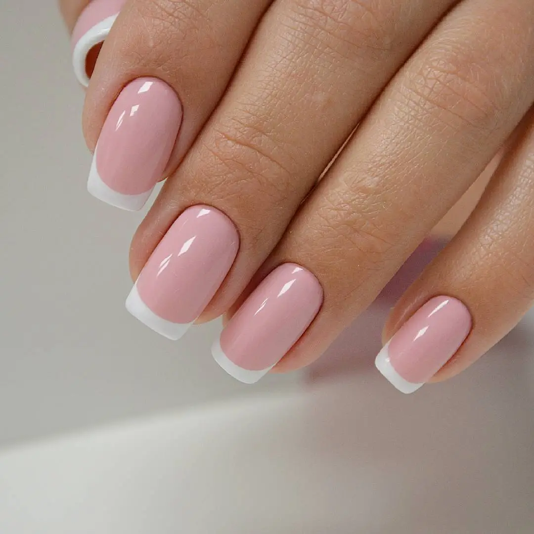 Nude nails: when to use them and 100 photos to inspire you!