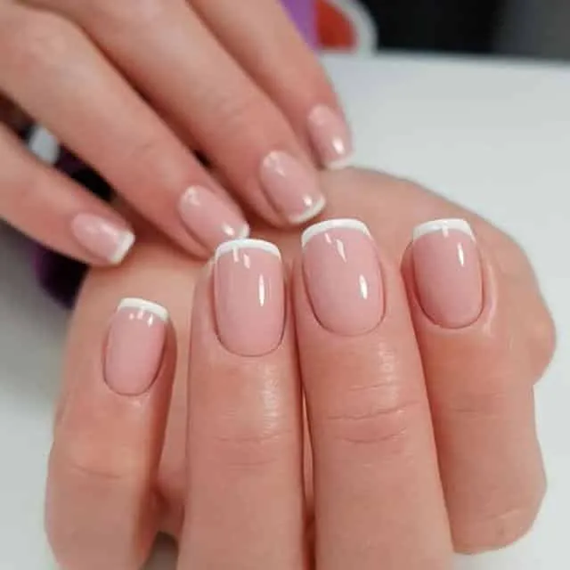 Nude nails: when to use them and 100 photos to inspire you!