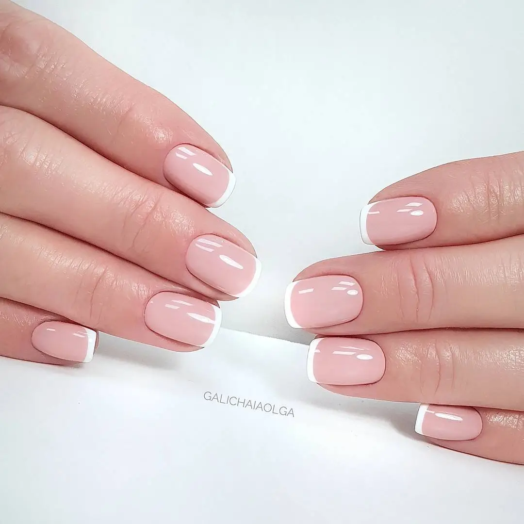 Nude nails: when to use them and 100 photos to inspire you!