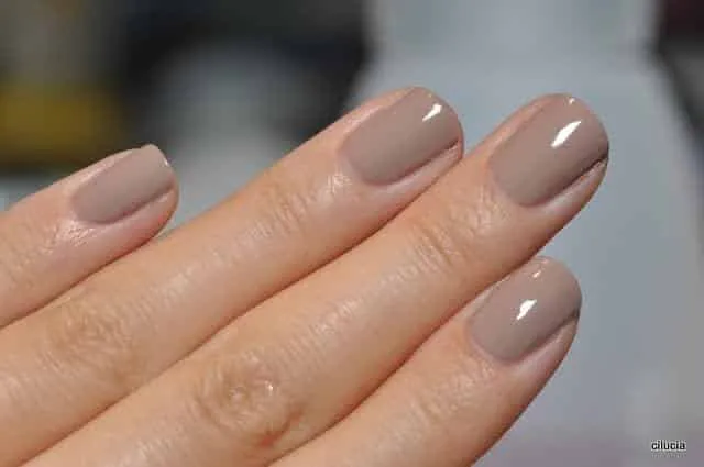 Nude nails: when to use them and 100 photos to inspire you!