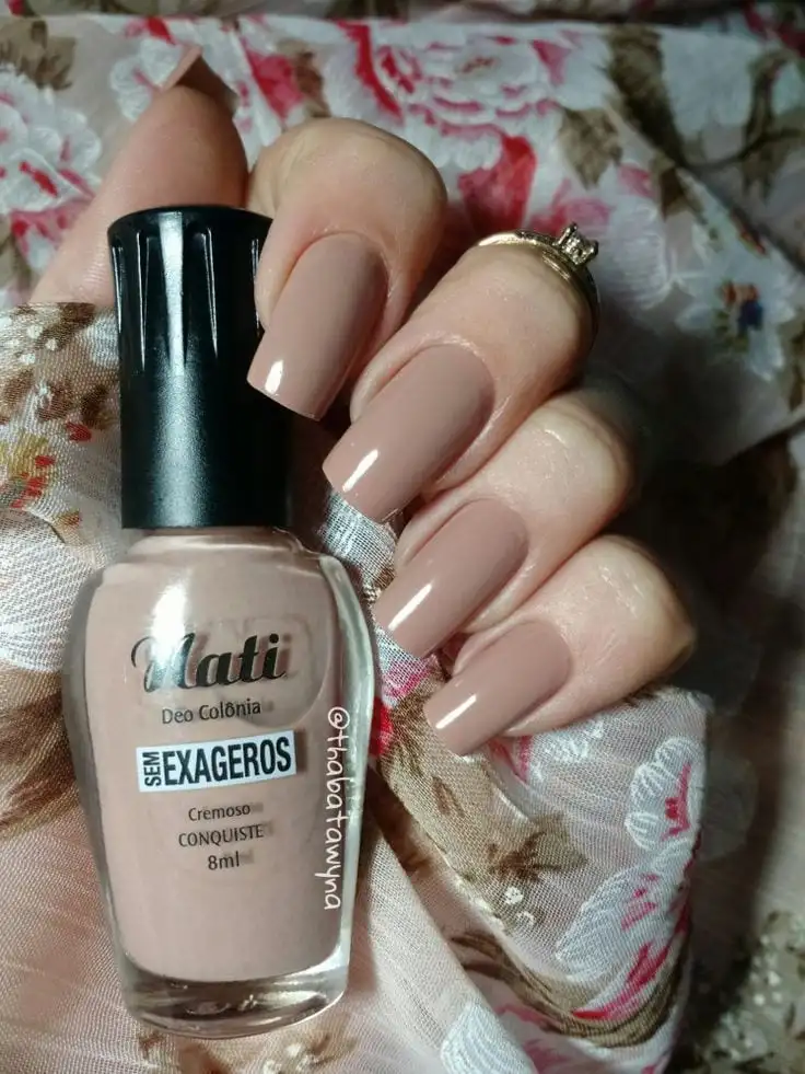 Nude nails: when to use them and 100 photos to inspire you!