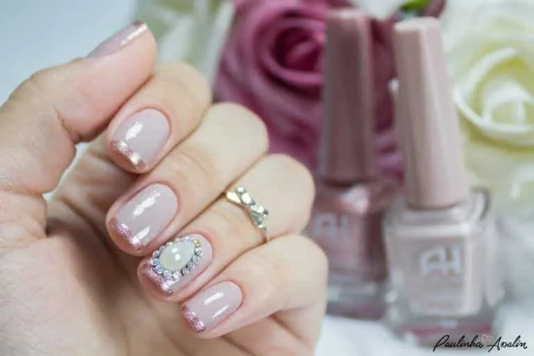 Nude nails: when to use them and 100 photos to inspire you!