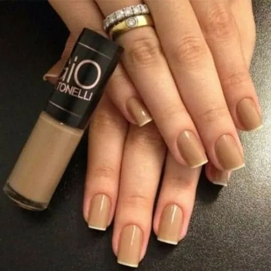 Nude nails: when to use them and 100 photos to inspire you!